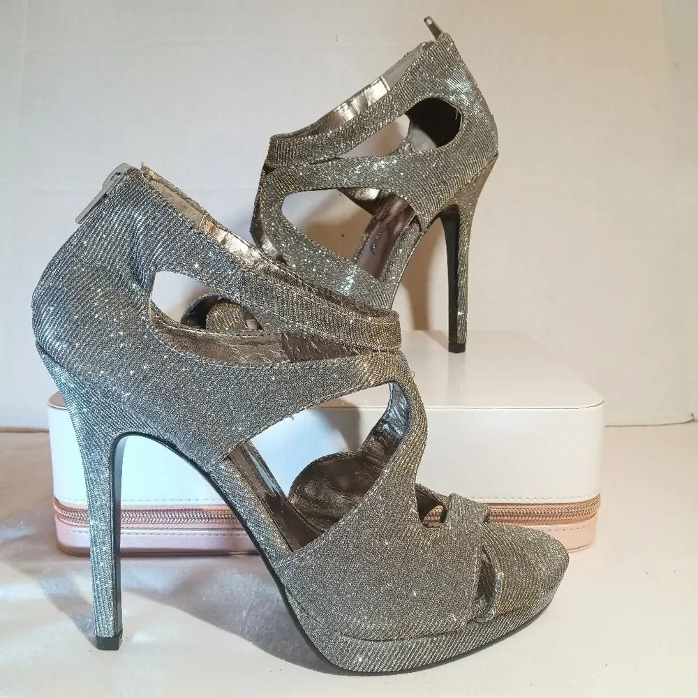 Nina Solid Silver Glitter Sequin Metallic Peep-toe 4